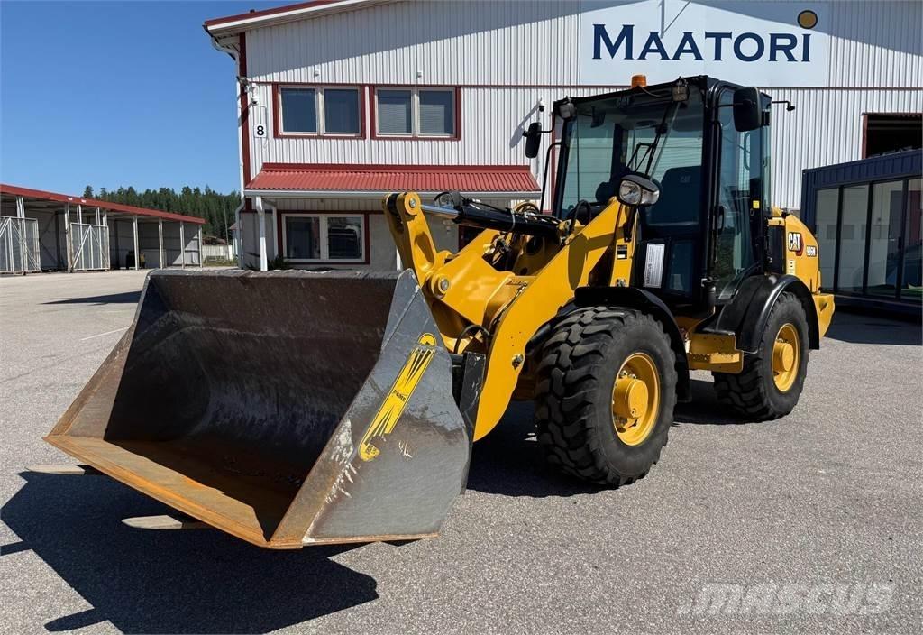 CAT 906M Carregadeiras de rodas