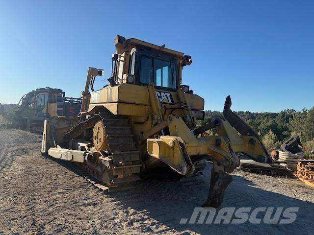 CAT D 6 T XL Dozers - Tratores rastos