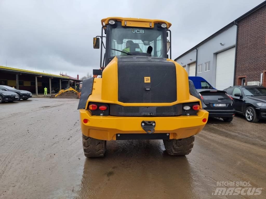 JCB 411 + 4 Carregadeiras de rodas