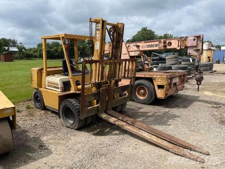 Komatsu FG 40ZT-4 Empilhadores - Outros