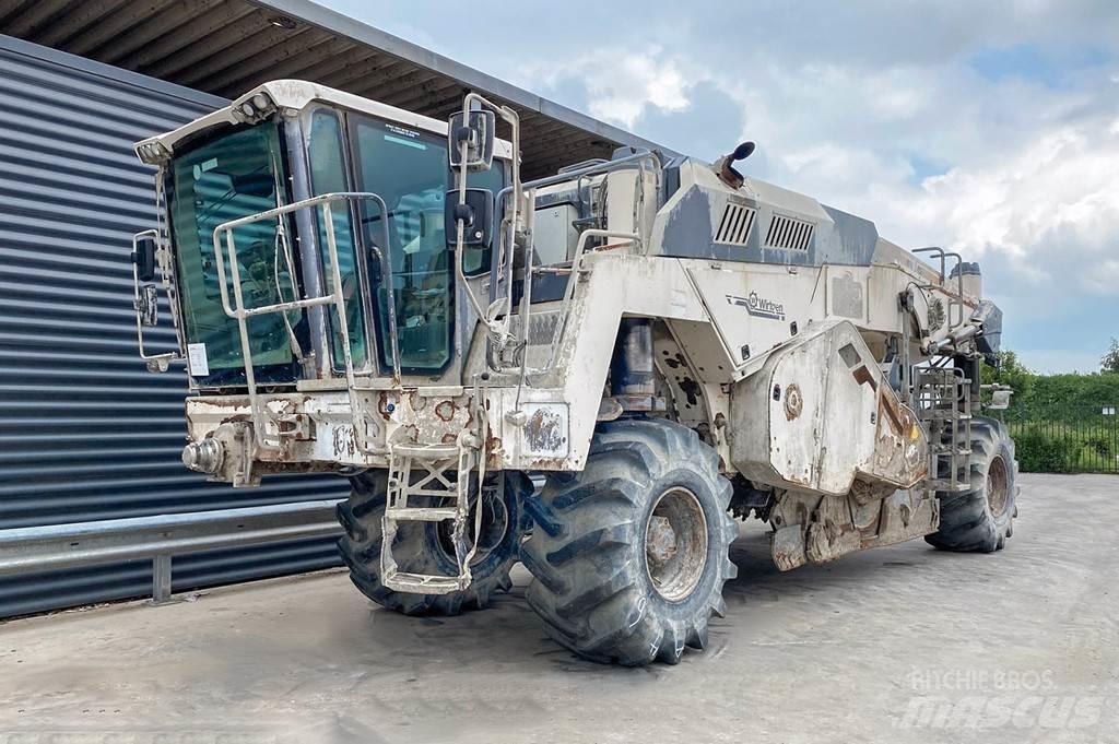 Wirtgen WR 240 Recicladores de asfalto