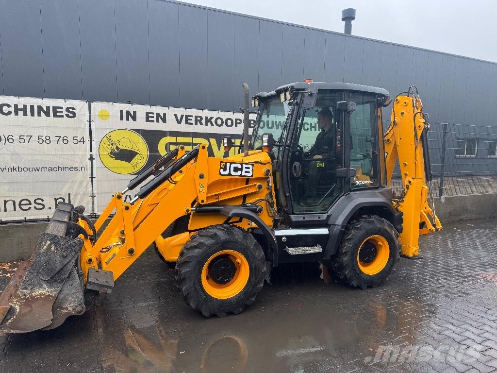 JCB 3CX compact Retroescavadeiras