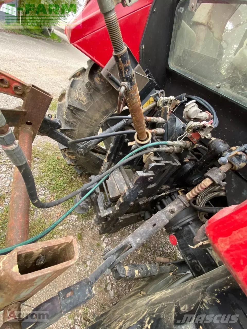 Case IH 844 a Tratores Agrícolas usados