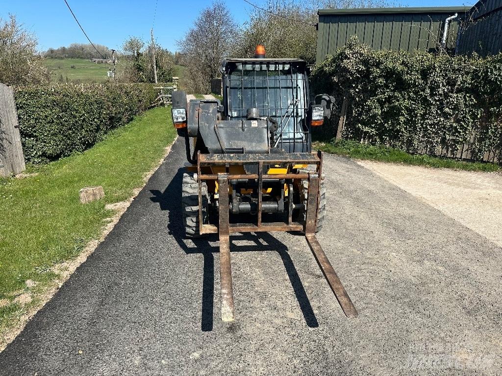 JCB 520-40 Manipulador telescópico
