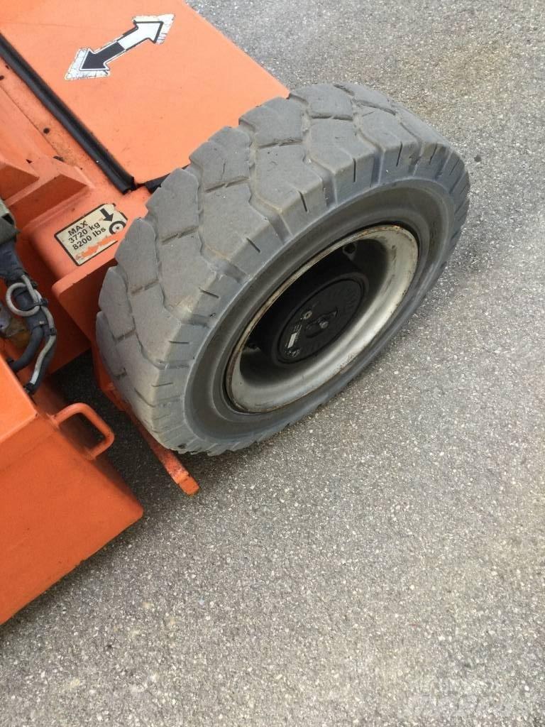 JLG E 300 AJP Elevadores braços articulados