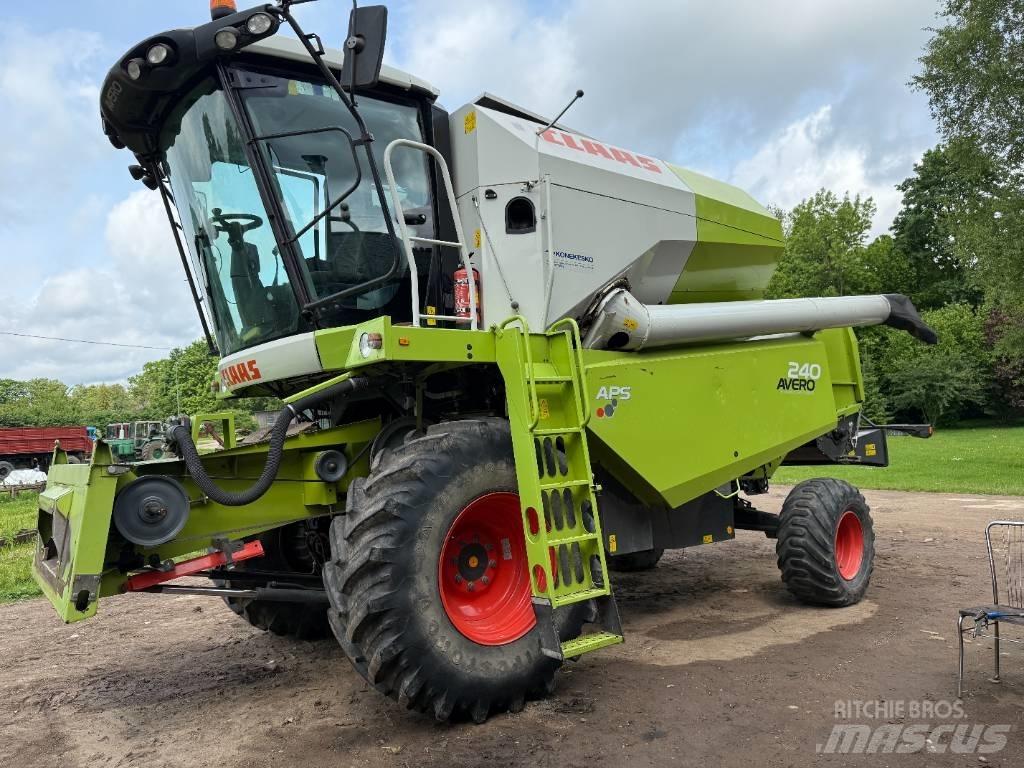 CLAAS Avero 240 Ceifeiras debulhadoras