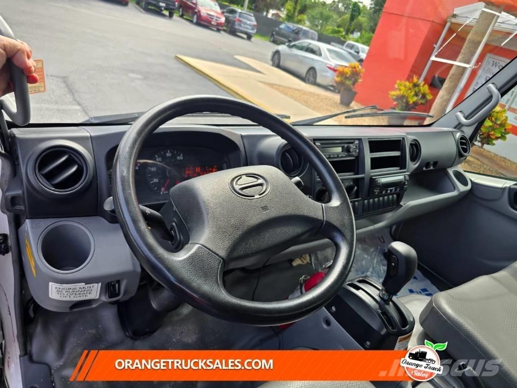 Hino 195 Caminhões caixa temperatura controlada