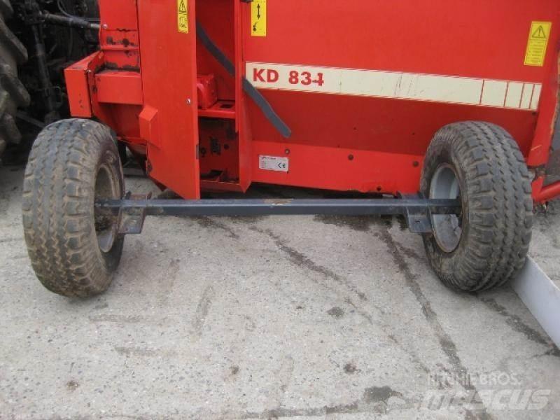 Vicon KD 834. Outra maquinaria e acessórios para gado