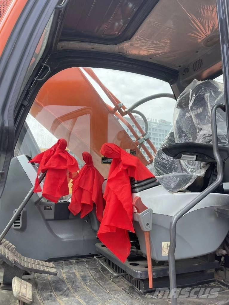 Doosan DX 300 LC Escavadeiras de esteiras