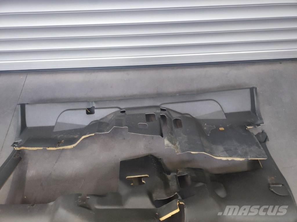 Nissan Floor Mat Cabines e interior