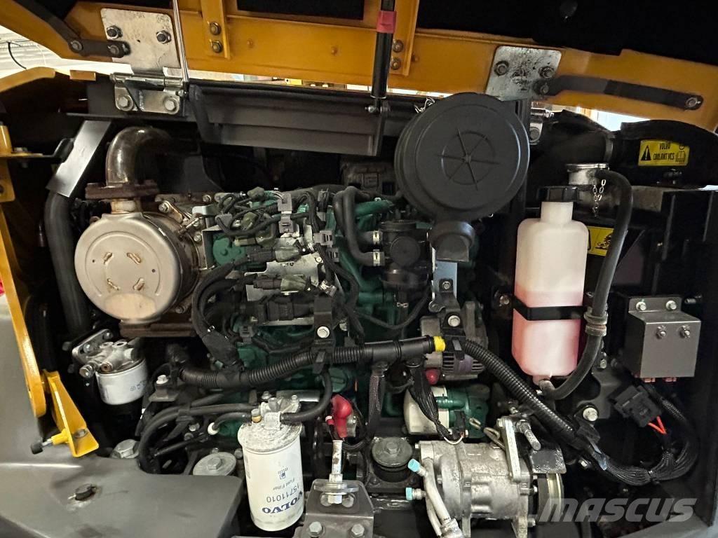 Volvo ECR 88 D PRO Escavadoras Midi 7t - 12t
