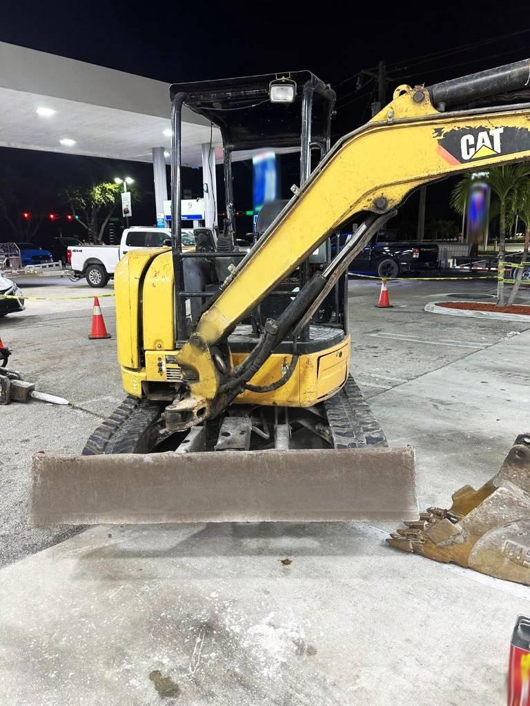 CAT 303.5 E CR Miniescavadeiras