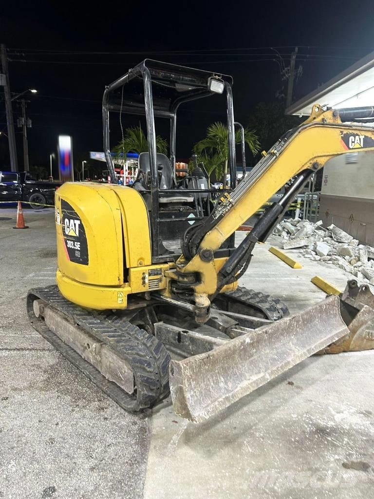 CAT 303.5 E CR Miniescavadeiras