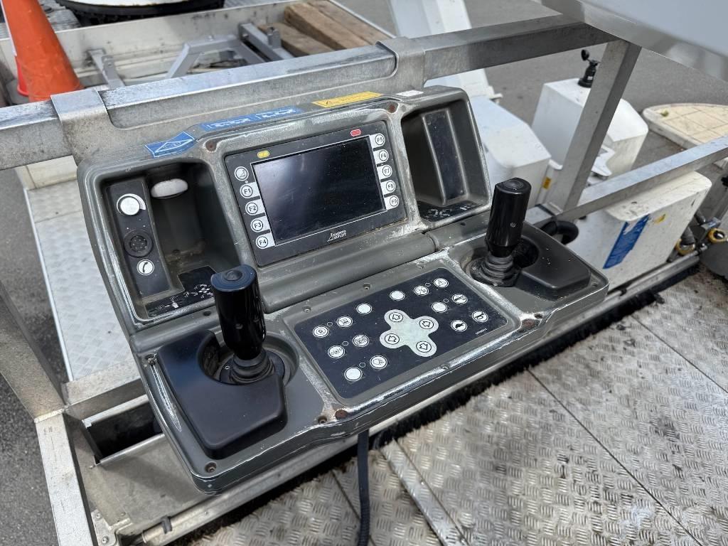 Bronto Skylift S56XR Plataformas aéreas montadas em camião