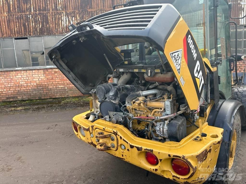 CAT 906 Carregadeiras de rodas