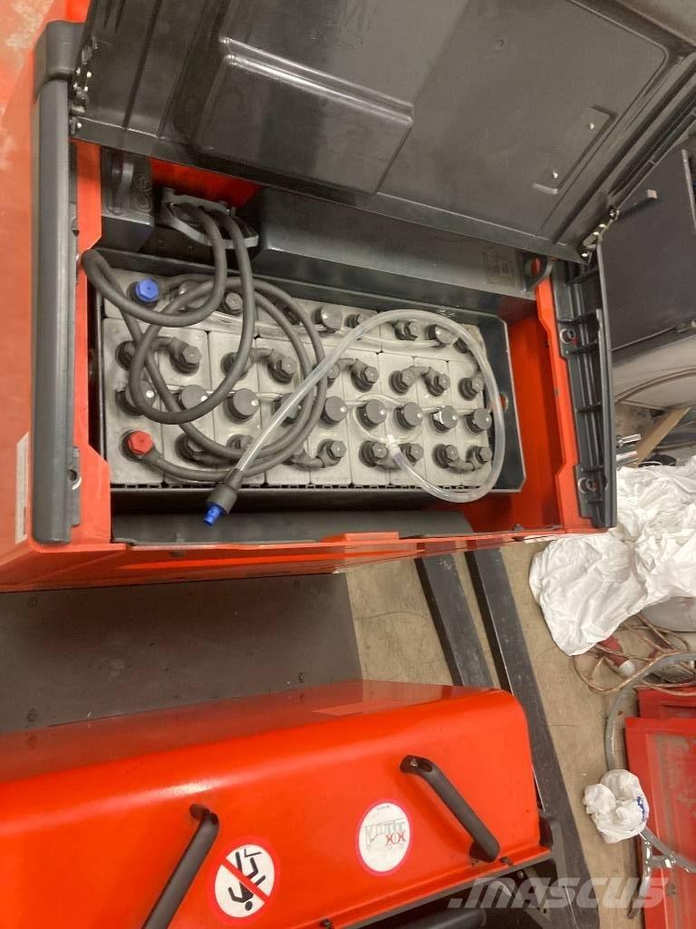 Linde L12AC Empilhador para operador externo