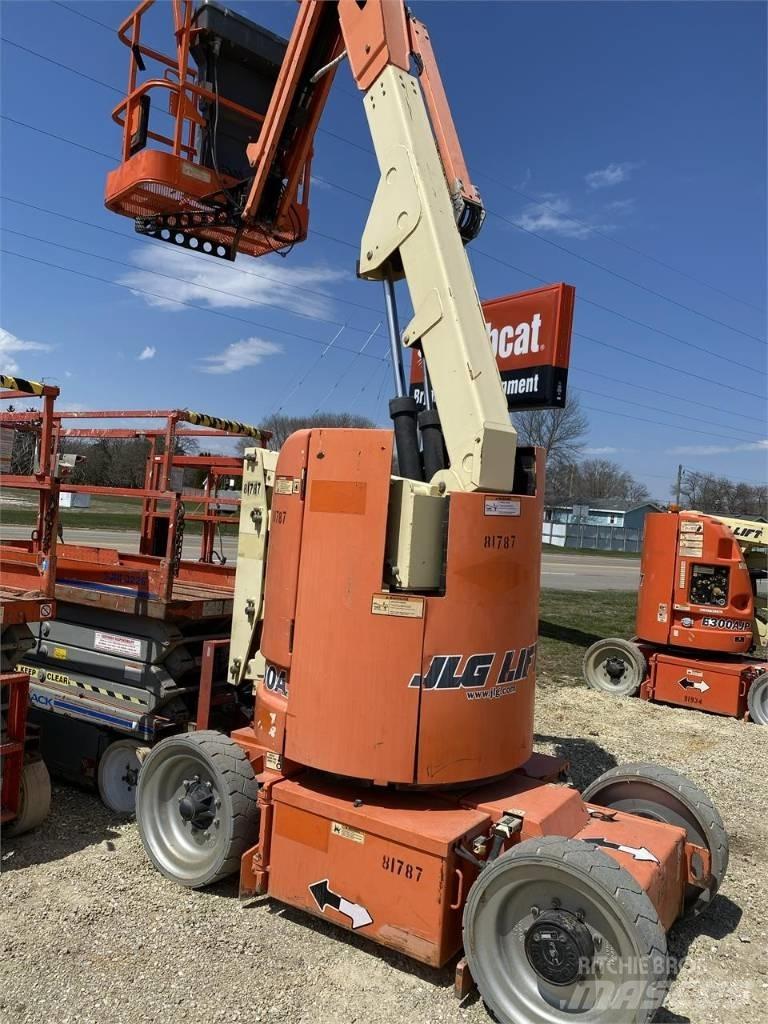 JLG E300AJP Elevadores braços articulados