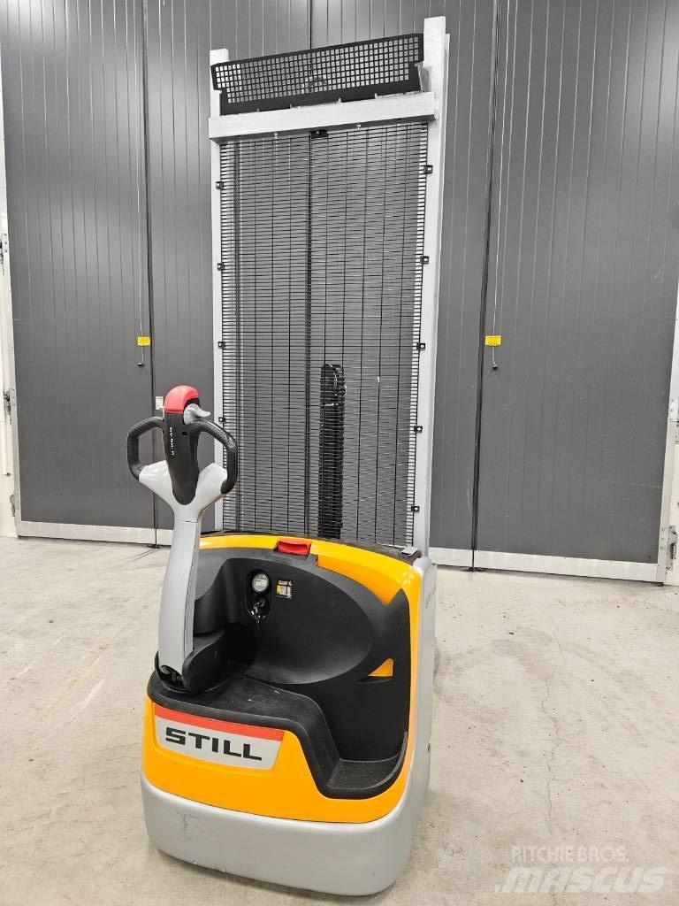 Still EVX 10 Basic Empilhador para operador externo