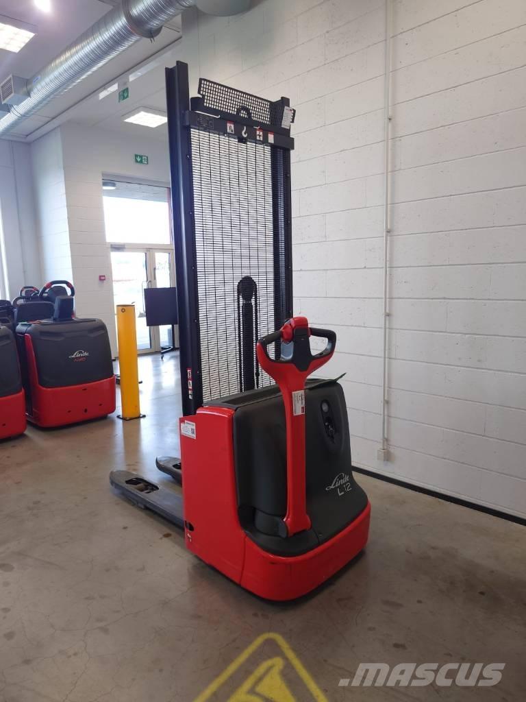 Linde L12i/1172 Empilhador para operador externo