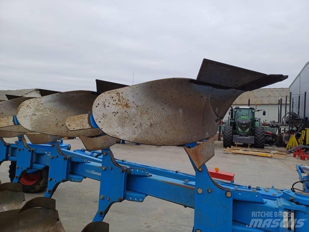 Lemken Diamant Charruas reversíveis