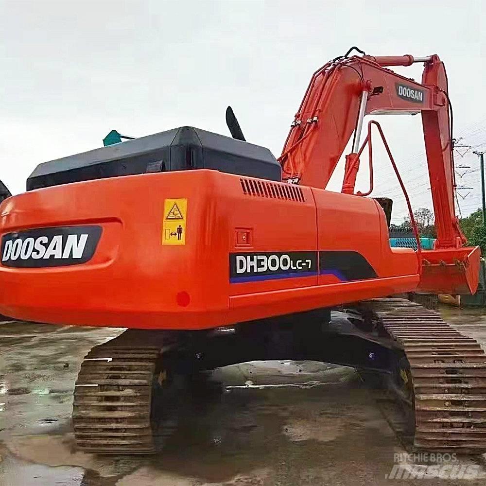 Doosan 300 Escavadeiras de esteiras