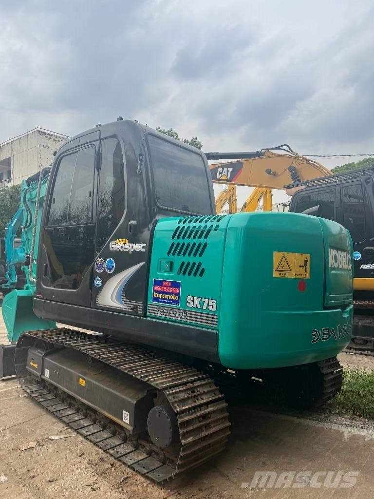 Kobelco SK 75 Escavadoras Midi 7t - 12t