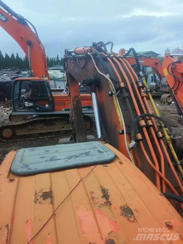 Doosan DX 260LC Escavadeiras de esteiras