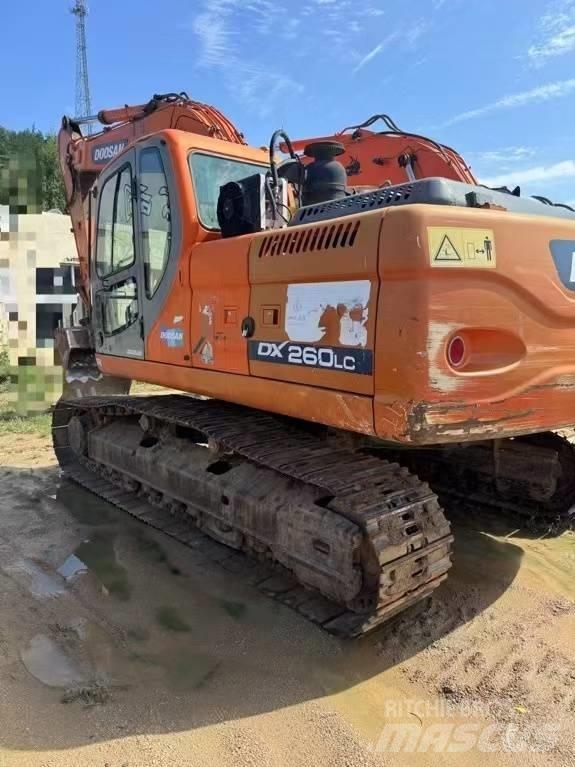 Doosan DX 260LC Escavadeiras de esteiras