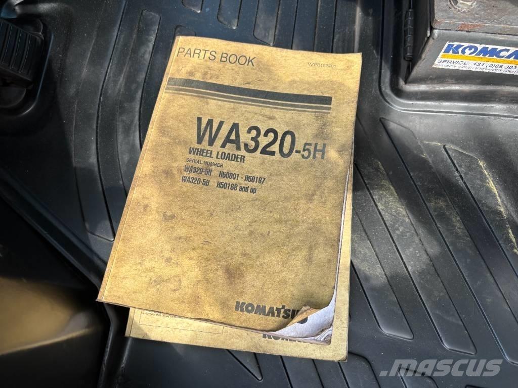 Komatsu WA 320-5 Carregadeiras de rodas