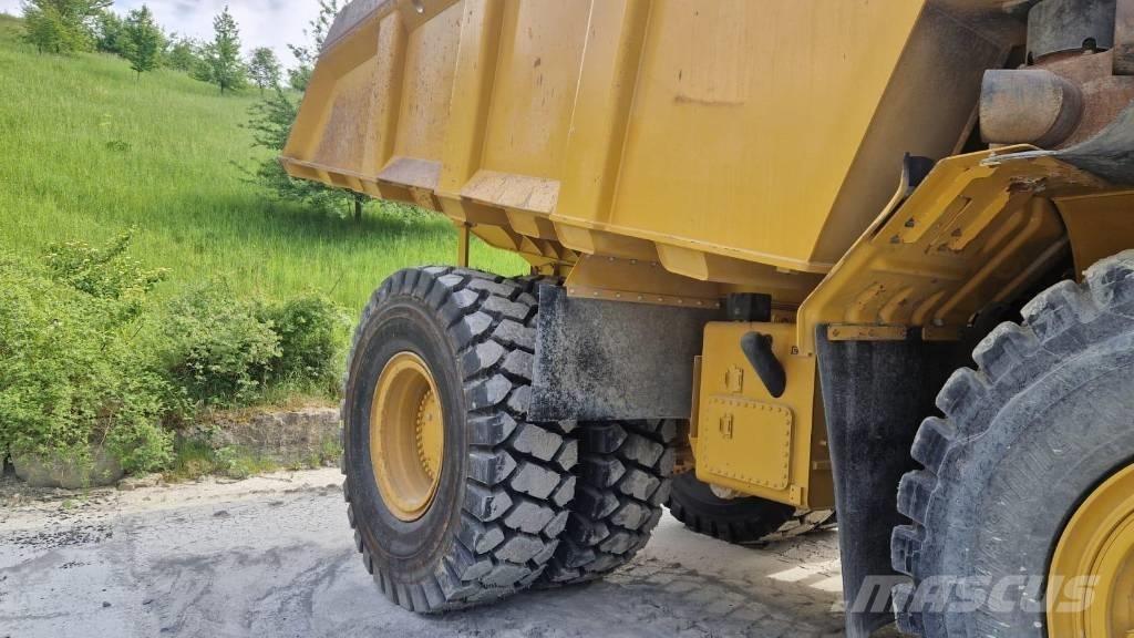 CAT 775 G Camiőes basculantes rígidos