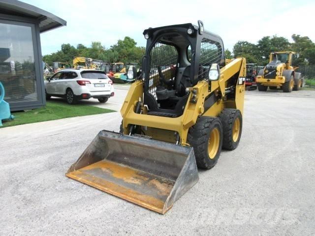 CAT 226 D Minicarregadeiras