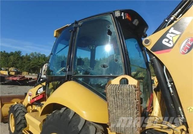 CAT 420 E Retroescavadeiras