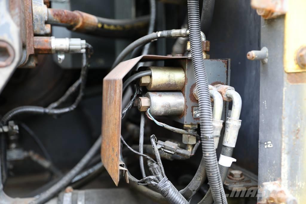 Sumitomo SH200A3 Escavadeiras de esteiras