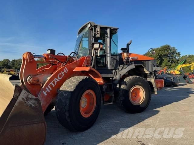 Hitachi ZW 180 Carregadeiras de rodas