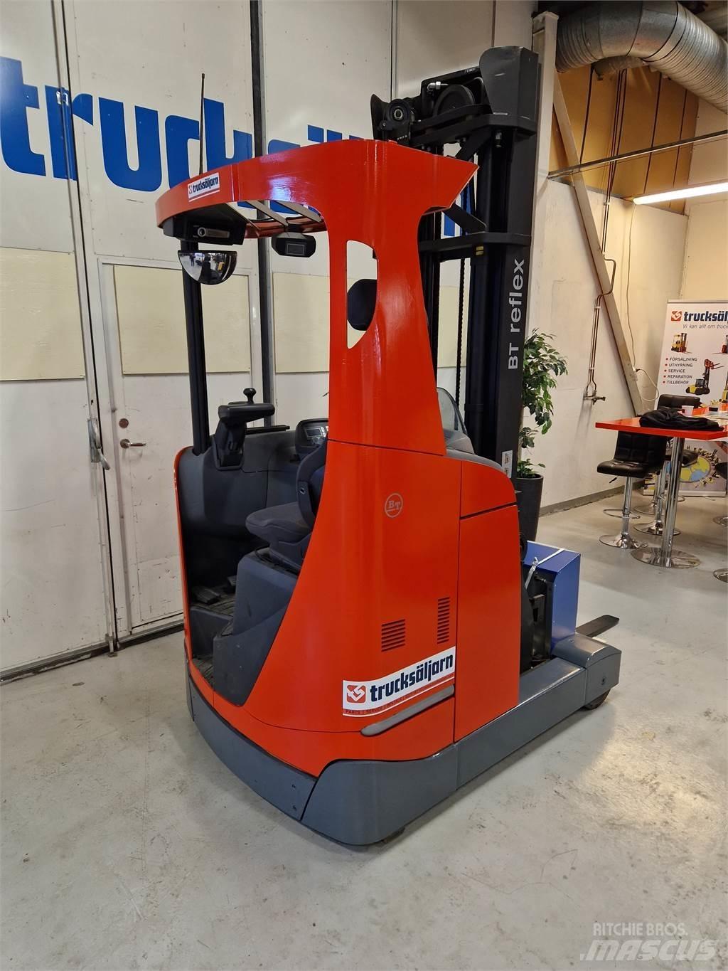 BT RRE160E Empilhadores Elevadores