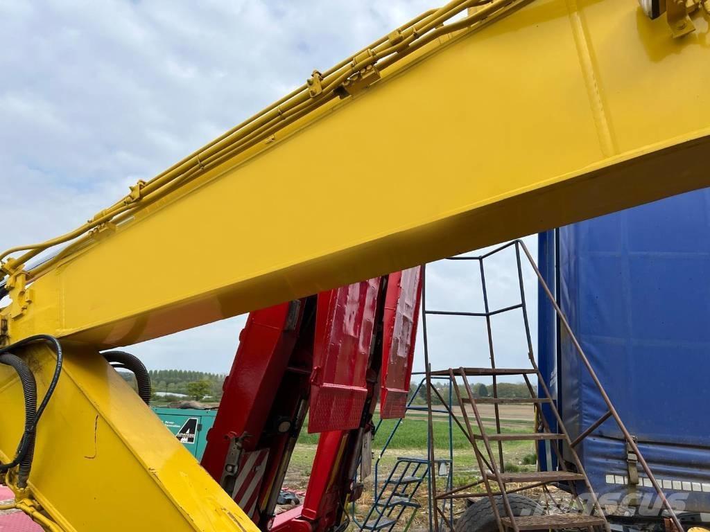 Komatsu PC 228 USLC Escavadeiras de esteiras