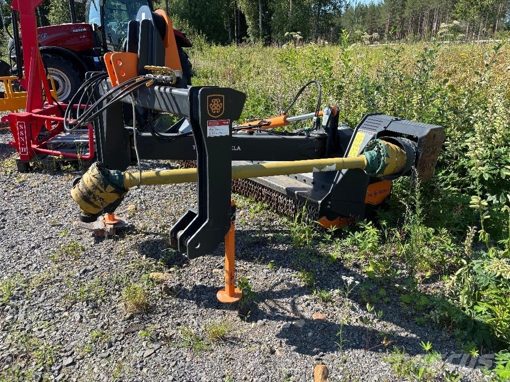 TMC Cancela Gadanheiras e cortadores de folhas para pastos