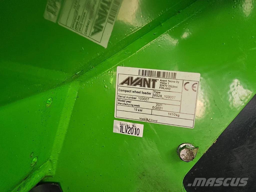 Avant 528 Mini carregadoras