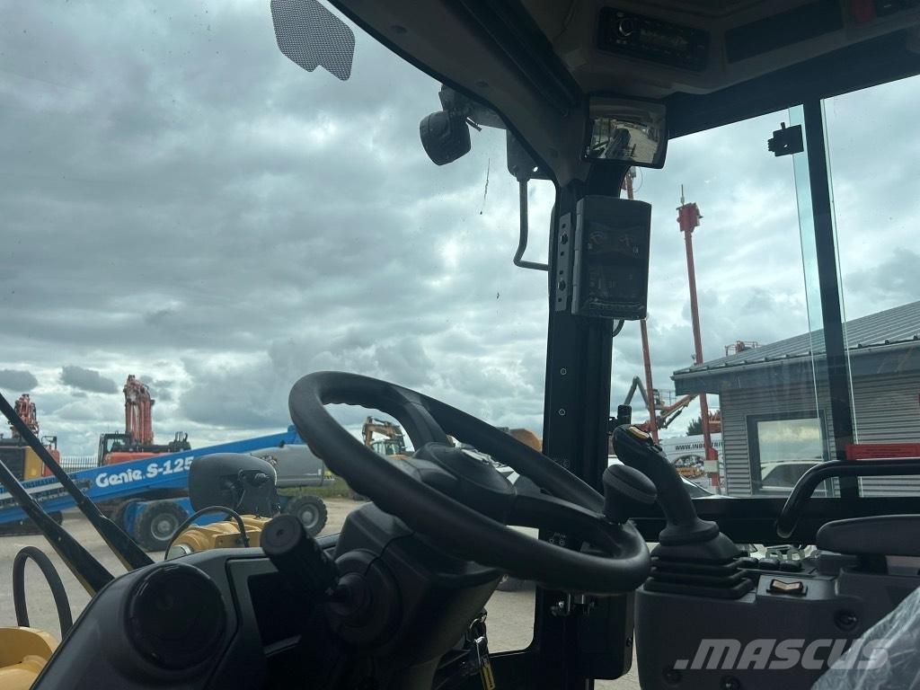 CAT 906 Carregadeiras de rodas