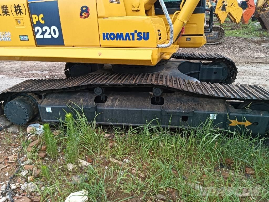 Komatsu PC 220-8 Escavadeiras de esteiras