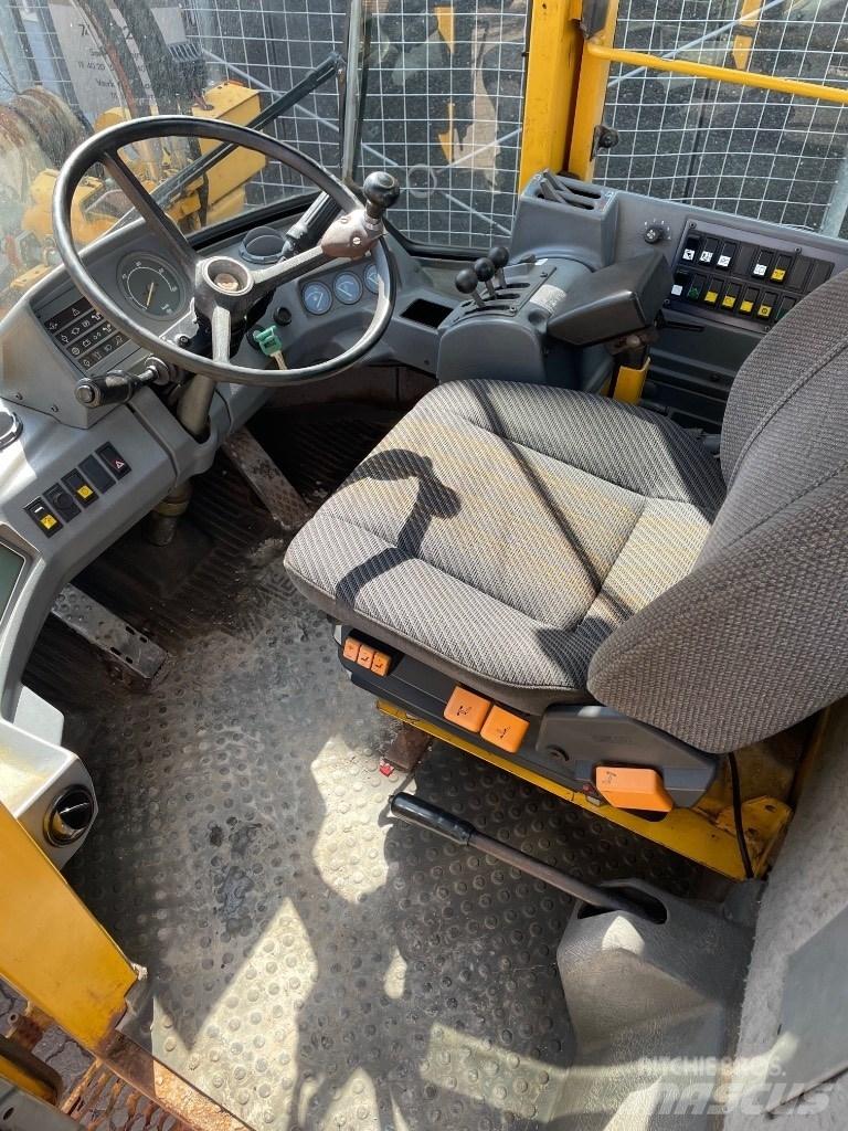 Volvo L120B Carregadeiras de rodas