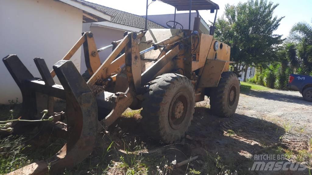 CASE W20B Carregadeiras de rodas