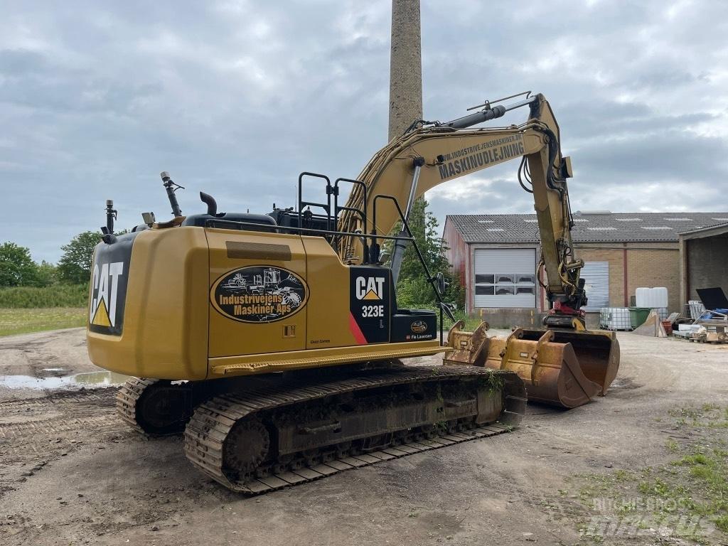 CAT 323 EL Escavadeiras de esteiras