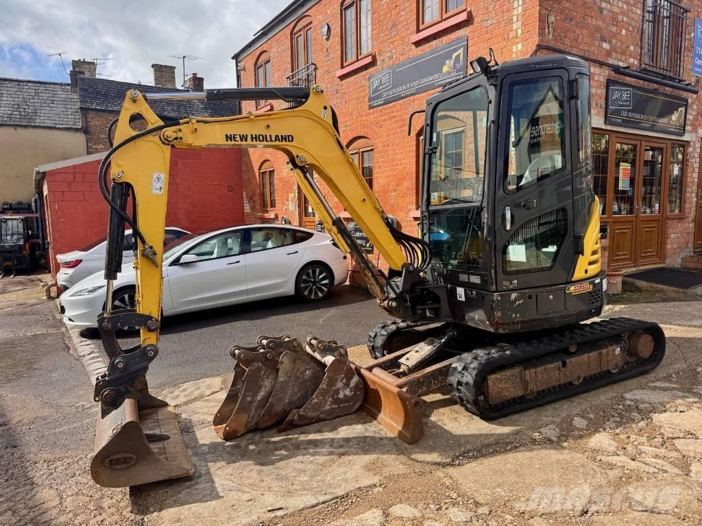 New Holland E26C Miniescavadeiras