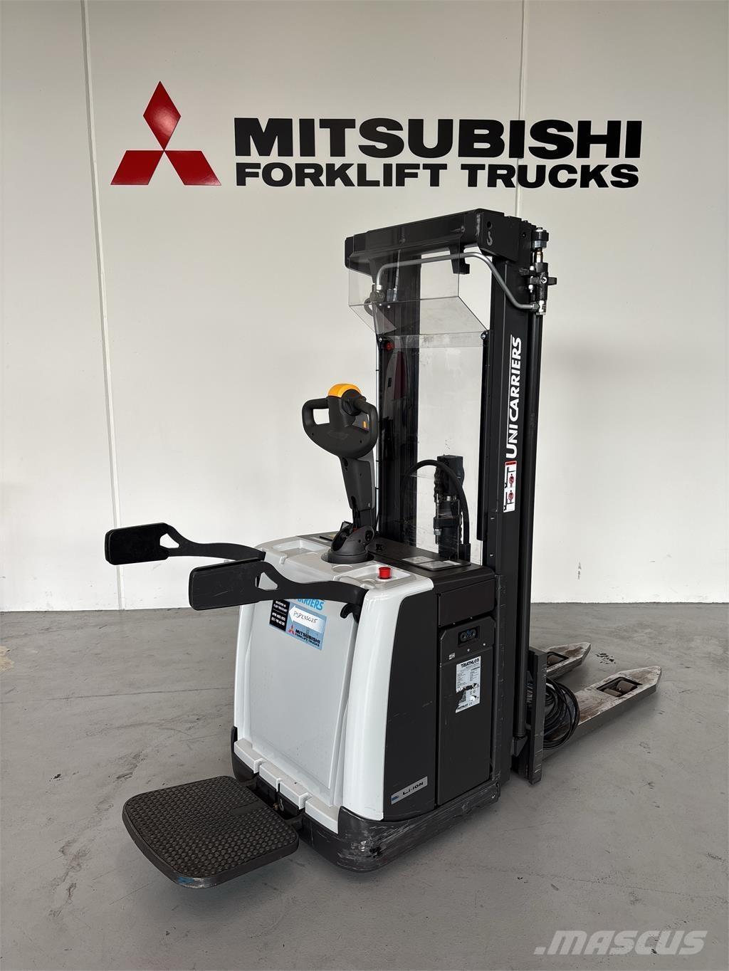 Atlet PSP160 Self propelled stackers