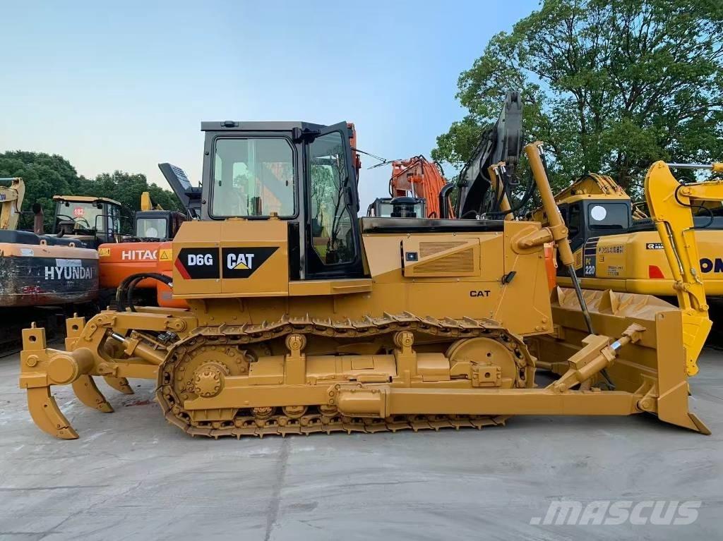CAT D 6 G Dozers - Tratores rastos