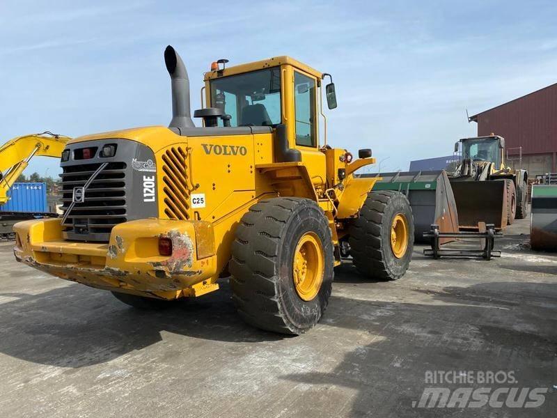Volvo L 120 E.Ref.10 Carregadeiras de rodas