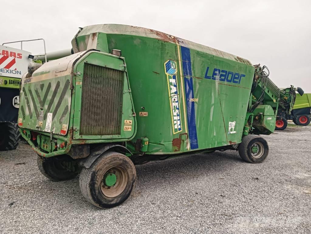 Faresin LEADER 2600 Alimentadores de misturadoras