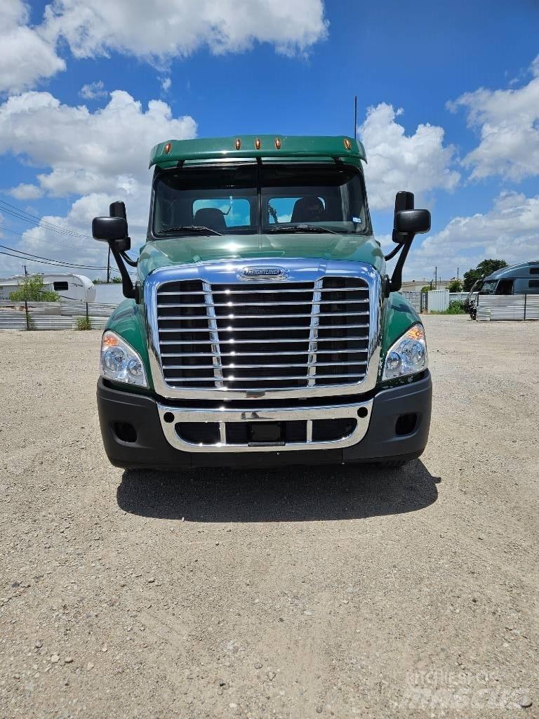 Freightliner 125 Cavalos Mecânicos