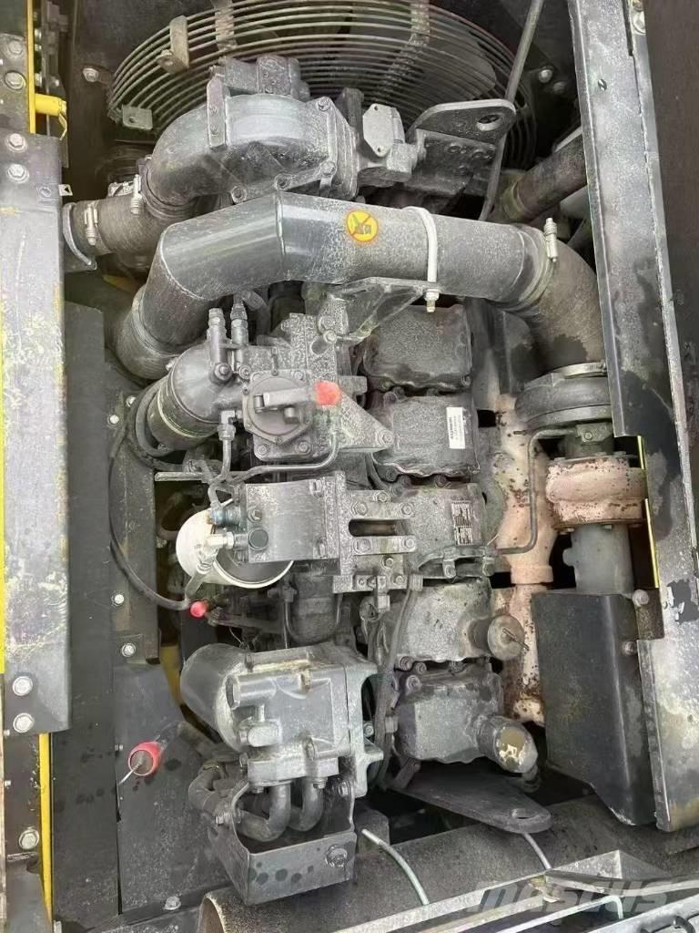 Komatsu 400-8 Escavadeiras de esteiras